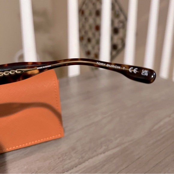 NIB Tory Burch Sunglasses or Women main image 6